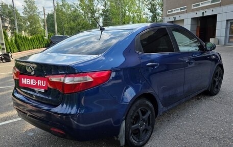 KIA Rio III рестайлинг, 2015 год, 940 000 рублей, 3 фотография