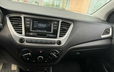 Hyundai Solaris II рестайлинг, 2019 год, 1 399 000 рублей, 9 фотография