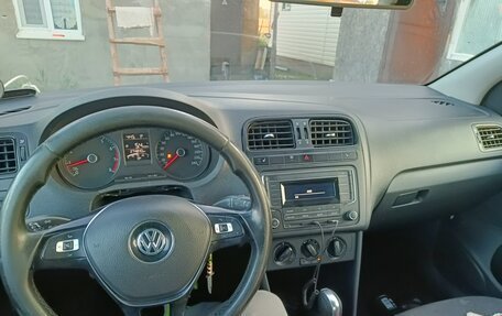 Volkswagen Polo VI (EU Market), 2018 год, 600 000 рублей, 6 фотография