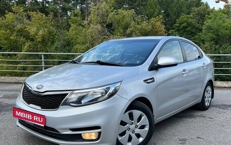 KIA Rio III рестайлинг, 2016 год, 860 000 рублей, 3 фотография