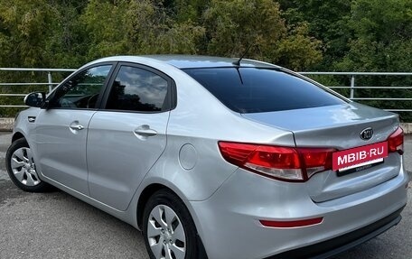 KIA Rio III рестайлинг, 2016 год, 860 000 рублей, 4 фотография