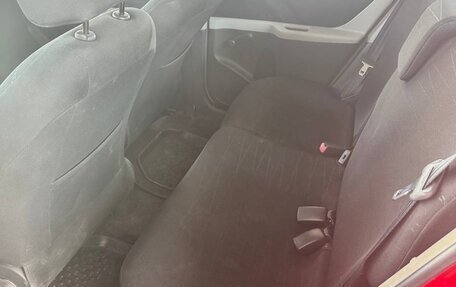 Toyota Yaris III рестайлинг, 2006 год, 650 000 рублей, 9 фотография