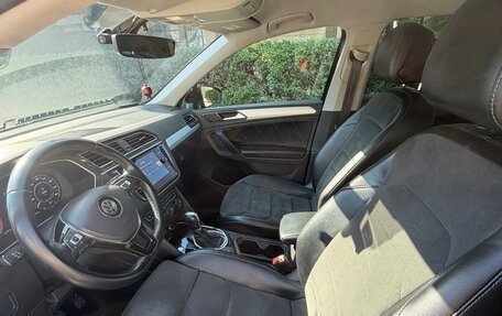 Volkswagen Tiguan II, 2018 год, 2 900 000 рублей, 7 фотография