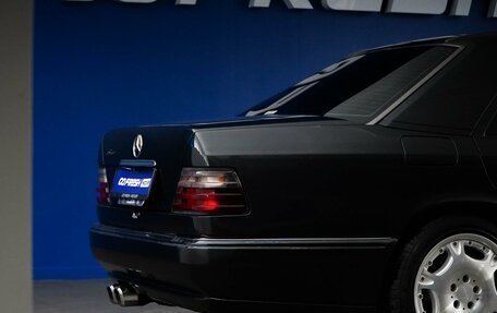 Mercedes-Benz E-Класс, 1993 год, 5 350 000 рублей, 6 фотография
