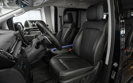 Hyundai Staria, 2024 год, 5 750 000 рублей, 9 фотография
