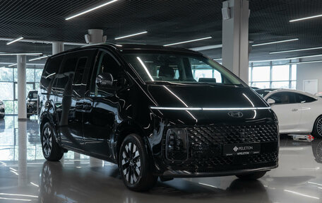 Hyundai Staria, 2024 год, 5 750 000 рублей, 2 фотография