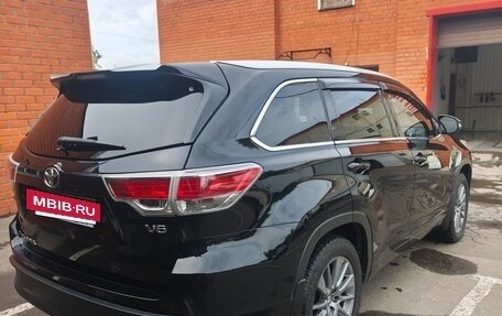Toyota Highlander III, 2014 год, 2 800 000 рублей, 4 фотография