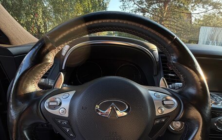 Infiniti QX70, 2014 год, 2 500 000 рублей, 12 фотография