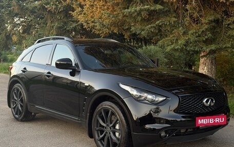 Infiniti QX70, 2014 год, 2 500 000 рублей, 8 фотография