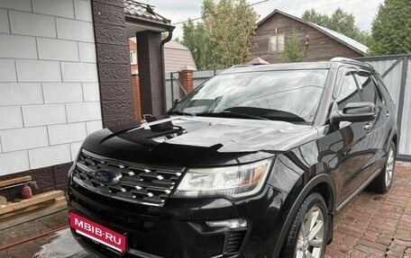 Ford Explorer VI, 2018 год, 3 200 000 рублей, 5 фотография
