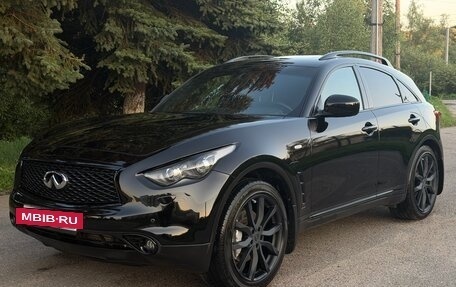Infiniti QX70, 2014 год, 2 500 000 рублей, 5 фотография