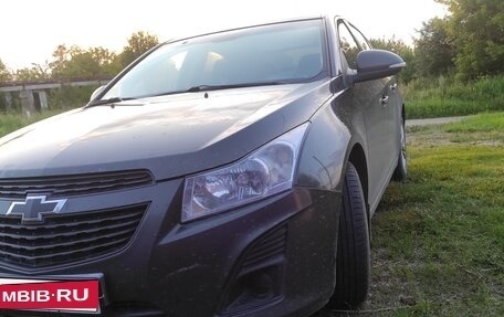 Chevrolet Cruze II, 2014 год, 749 000 рублей, 2 фотография