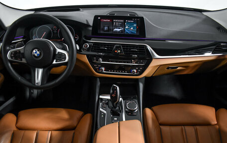 BMW 6 серия, 2018 год, 3 090 000 рублей, 17 фотография