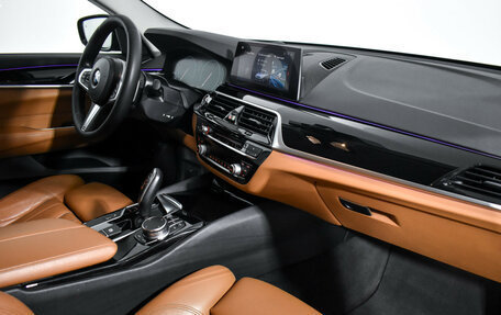 BMW 6 серия, 2018 год, 3 090 000 рублей, 18 фотография