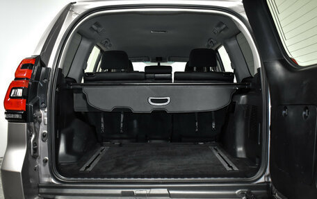 Toyota Land Cruiser Prado 150 рестайлинг 2, 2019 год, 4 346 800 рублей, 21 фотография