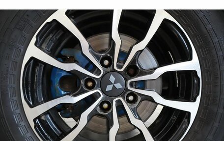 Mitsubishi Outlander III рестайлинг 3, 2013 год, 1 200 000 рублей, 15 фотография