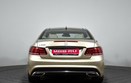 Mercedes-Benz E-Класс, 2014 год, 1 878 960 рублей, 8 фотография