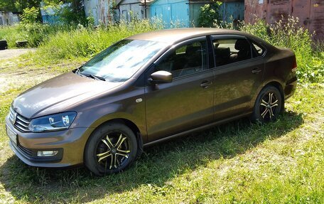 Volkswagen Polo VI (EU Market), 2015 год, 850 000 рублей, 11 фотография