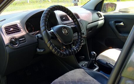 Volkswagen Polo VI (EU Market), 2015 год, 850 000 рублей, 20 фотография