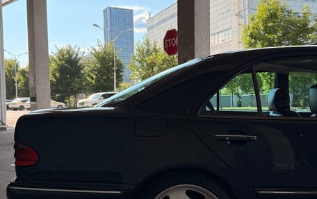 Mercedes-Benz E-Класс, 2001 год, 755 555 рублей, 8 фотография