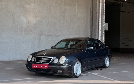 Mercedes-Benz E-Класс, 2001 год, 755 555 рублей, 2 фотография