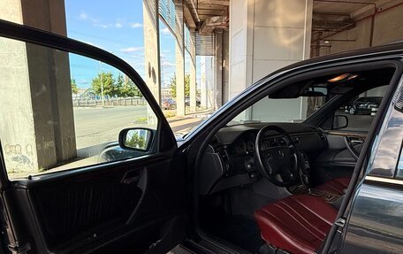Mercedes-Benz E-Класс, 2001 год, 755 555 рублей, 15 фотография