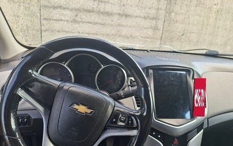 Chevrolet Cruze II, 2011 год, 510 000 рублей, 6 фотография