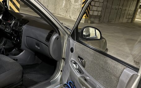 Hyundai Accent II, 2004 год, 390 000 рублей, 13 фотография