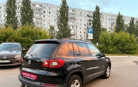 Volkswagen Tiguan I, 2010 год, 700 000 рублей, 5 фотография