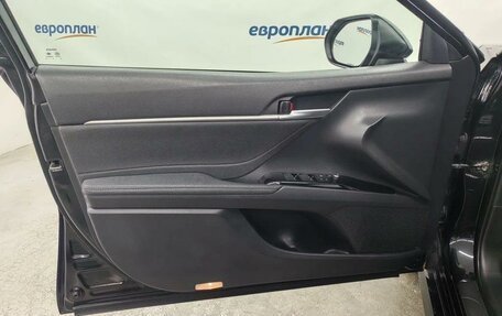 Toyota Camry, 2023 год, 3 231 900 рублей, 9 фотография