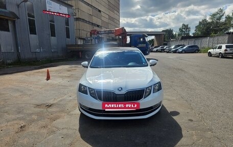 Skoda Octavia, 2017 год, 1 850 000 рублей, 2 фотография