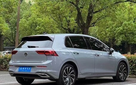 Volkswagen Golf VIII, 2023 год, 1 950 000 рублей, 5 фотография