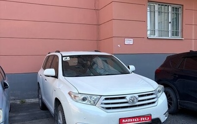 Toyota Highlander III, 2012 год, 1 990 000 рублей, 1 фотография