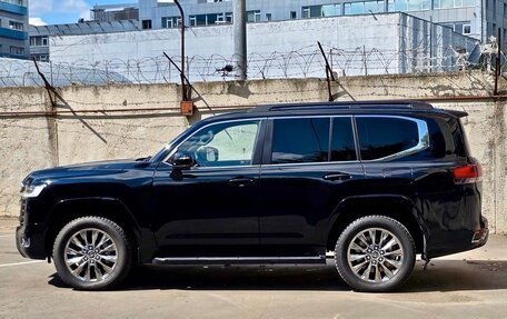 Toyota Land Cruiser, 2025 год, 13 700 000 рублей, 6 фотография