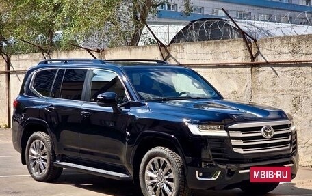 Toyota Land Cruiser, 2025 год, 13 700 000 рублей, 7 фотография