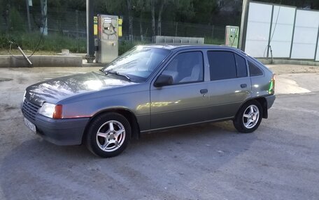 Opel Kadett E рестайлинг, 1988 год, 220 000 рублей, 5 фотография