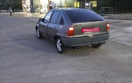 Opel Kadett E рестайлинг, 1988 год, 220 000 рублей, 6 фотография