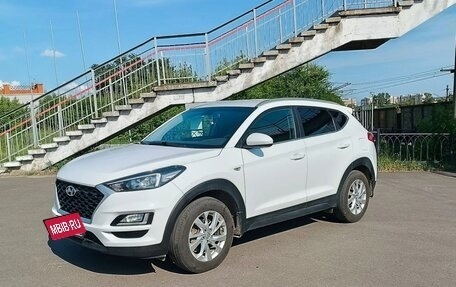 Hyundai Tucson III, 2018 год, 2 000 000 рублей, 2 фотография