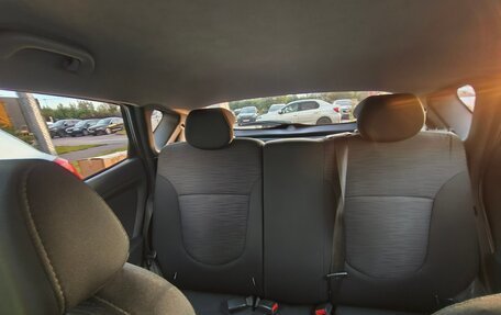 Hyundai Solaris II рестайлинг, 2015 год, 780 000 рублей, 10 фотография