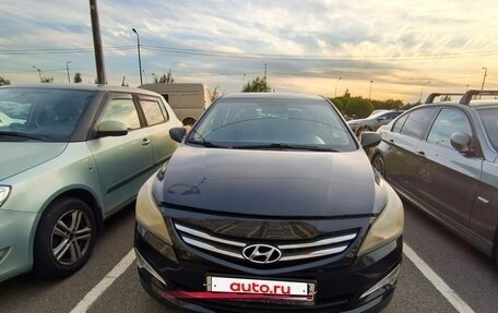 Hyundai Solaris II рестайлинг, 2015 год, 780 000 рублей, 4 фотография