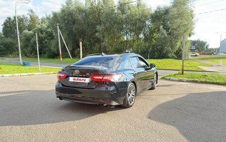 Toyota Camry, 2019 год, 2 850 000 рублей, 3 фотография