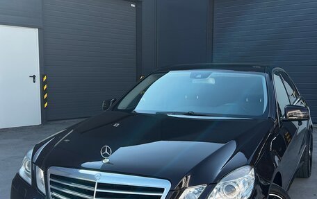 Mercedes-Benz E-Класс, 2009 год, 1 400 000 рублей, 1 фотография