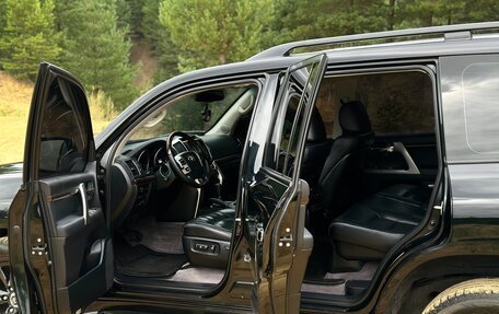 Toyota Land Cruiser 200, 2013 год, 4 300 000 рублей, 22 фотография