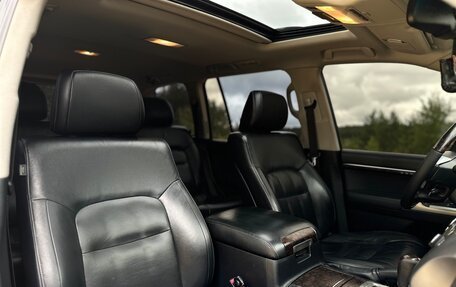 Toyota Land Cruiser 200, 2013 год, 4 300 000 рублей, 31 фотография