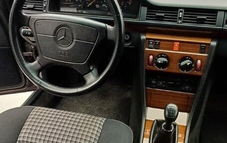 Mercedes-Benz W124, 1991 год, 1 600 000 рублей, 6 фотография