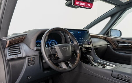 Toyota Alphard, 2024 год, 10 890 000 рублей, 9 фотография
