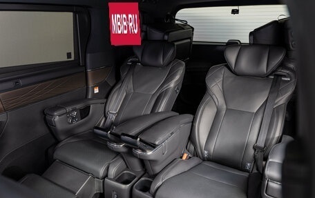 Toyota Alphard, 2024 год, 10 890 000 рублей, 20 фотография