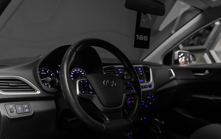 Hyundai Solaris II рестайлинг, 2017 год, 1 550 000 рублей, 21 фотография