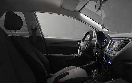 Hyundai Solaris II рестайлинг, 2017 год, 1 550 000 рублей, 23 фотография