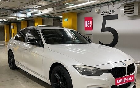 BMW 3 серия, 2012 год, 1 950 000 рублей, 3 фотография